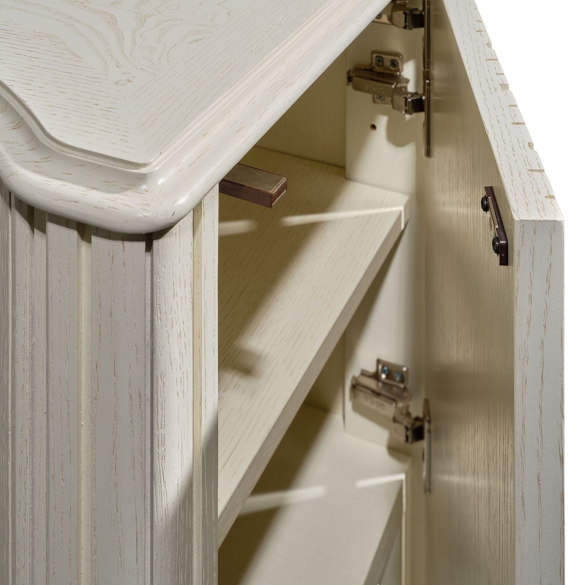 Gustav 4 Door Cabinet