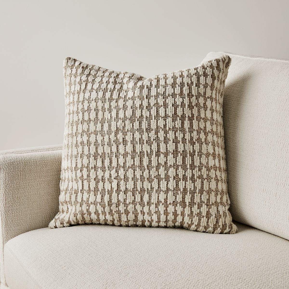 Cotton Patch Pillow - Snow