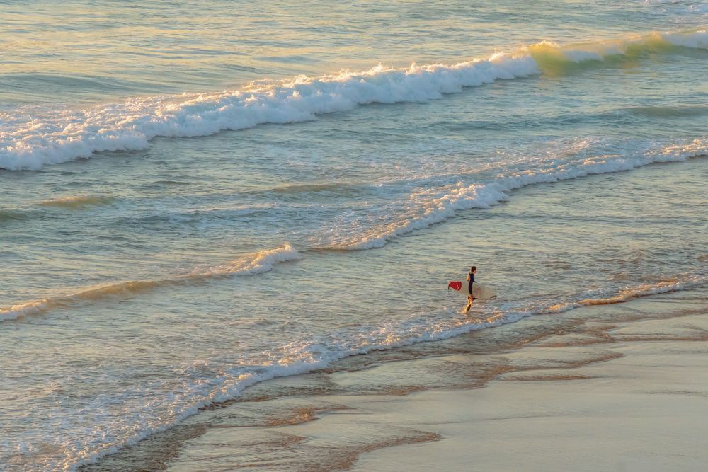 Carvoeiro Surfer 1 artwork