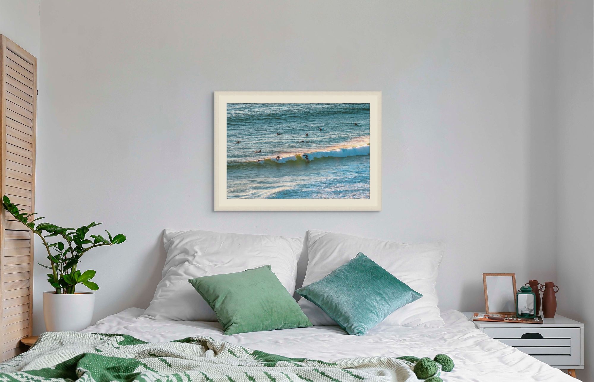 Sagres Portugal Surfer 2 in a room