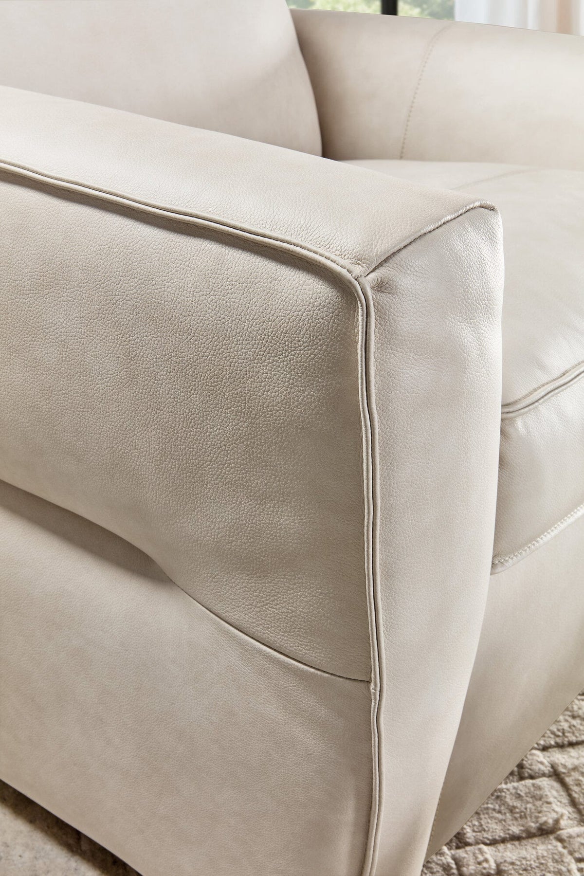 Vann Power Recliner with Power Headrest