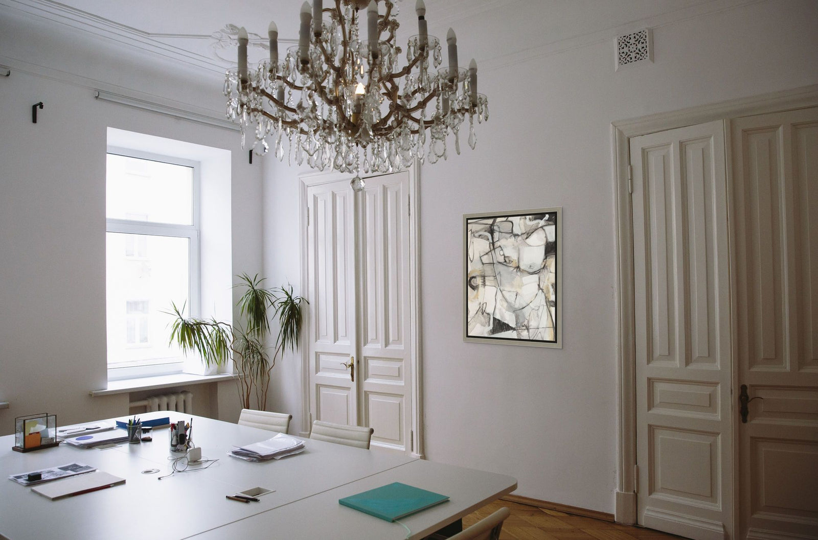 Center Strength 1 in a room