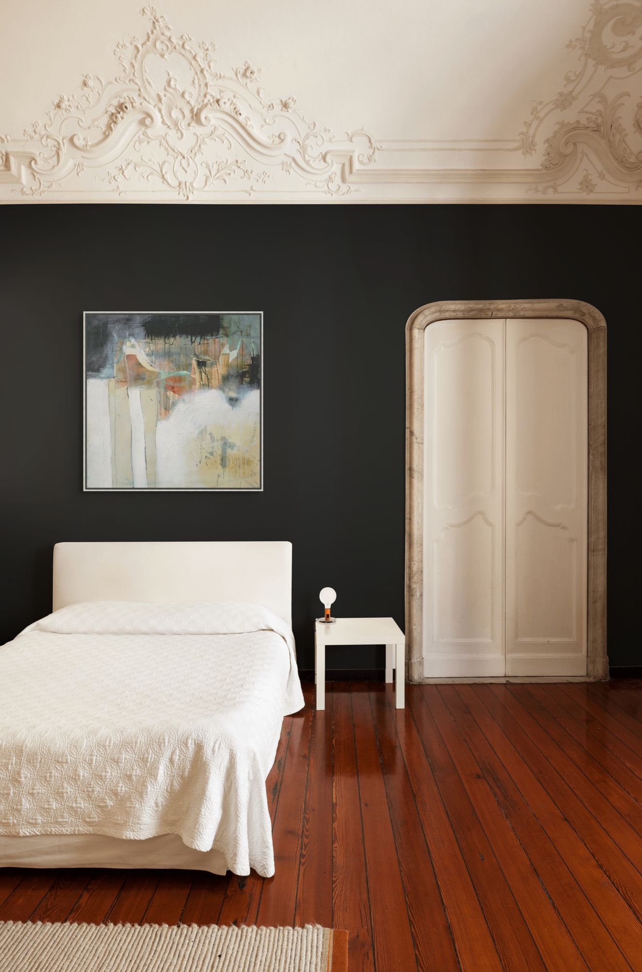 Aura of Serenity 1 in a room