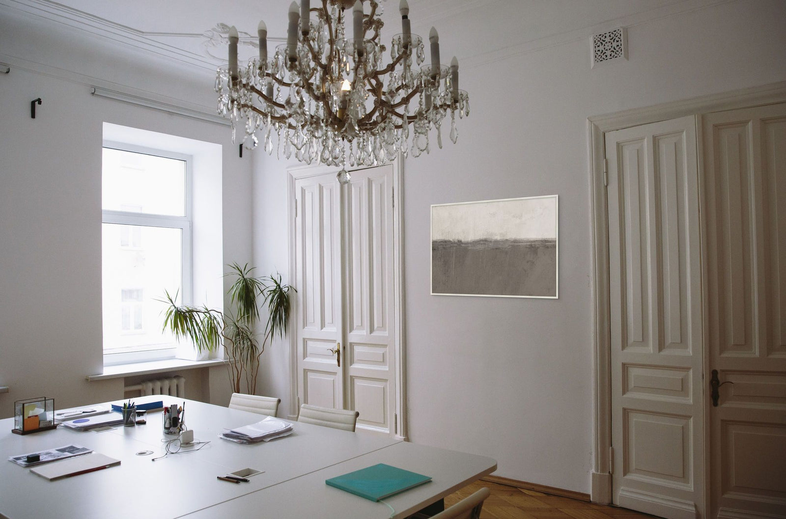 Shadow Horizon 6 in a room