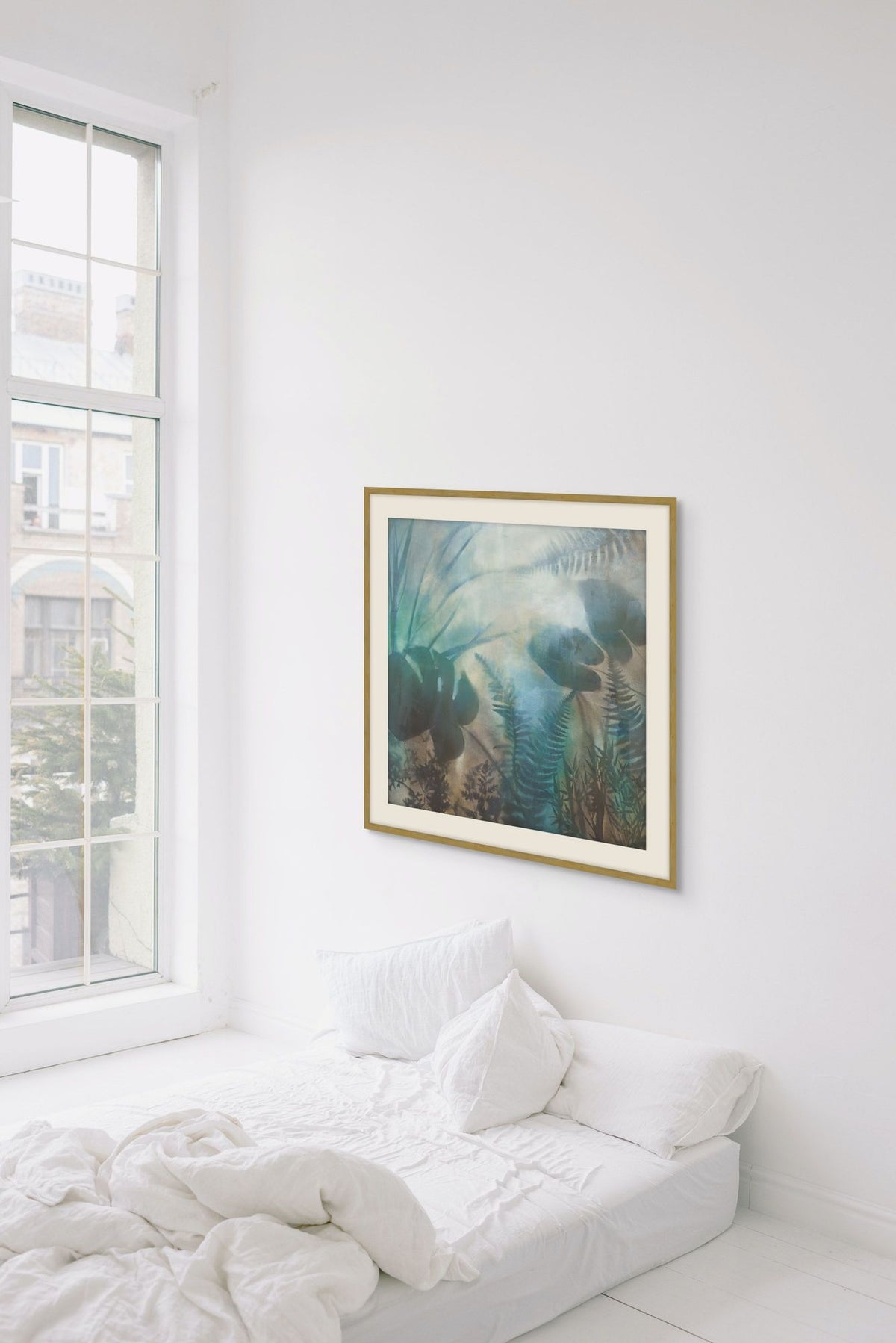 Seraphic Flora 1 in a room
