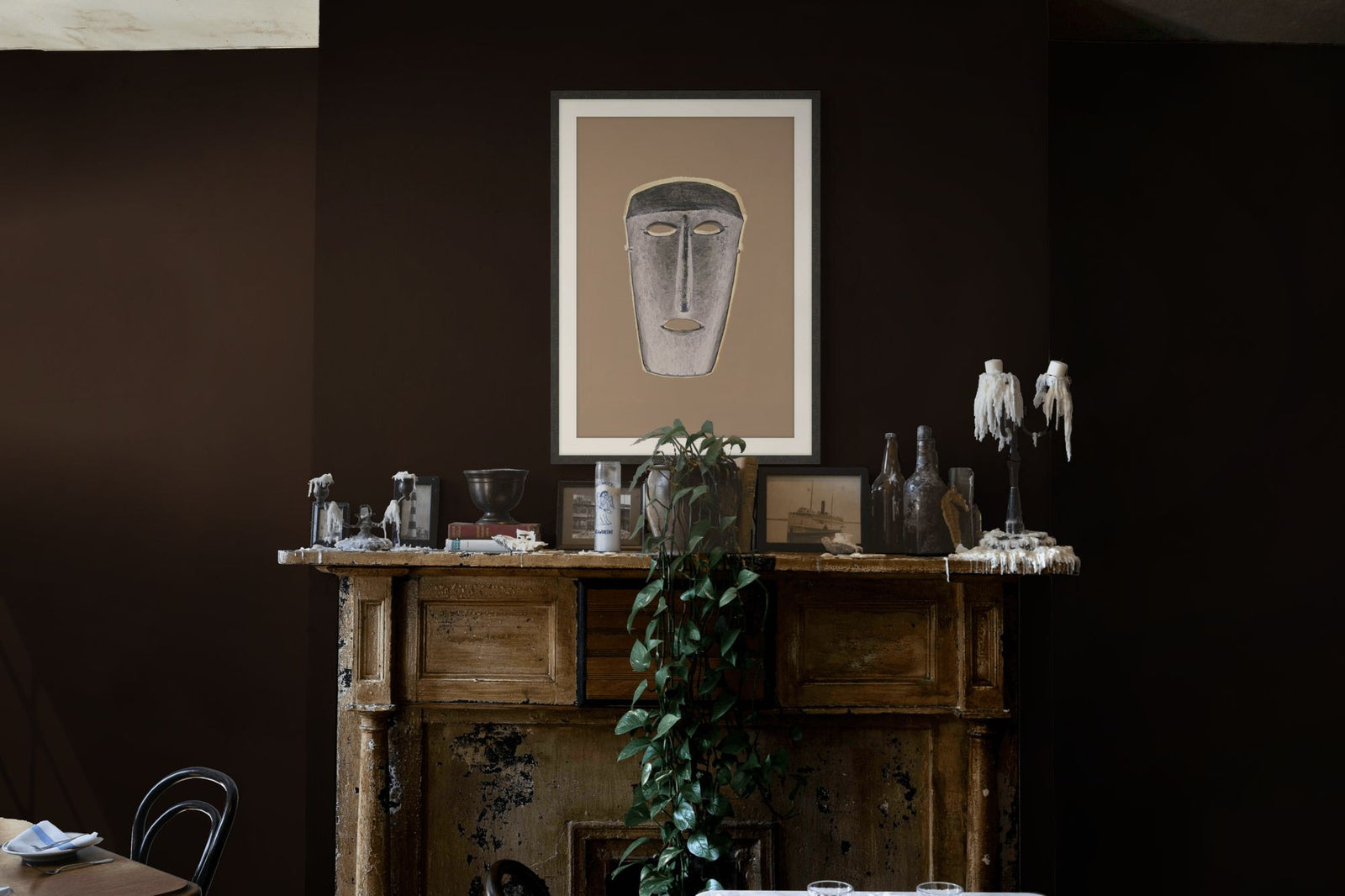 Modern Portraits 5 in a room