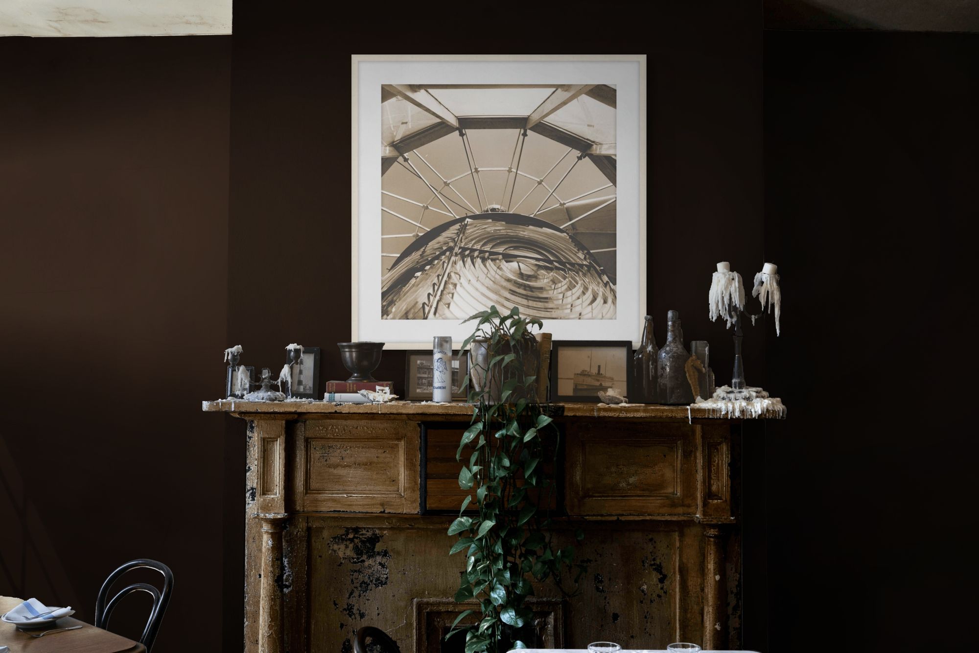 Tower of Luminance 1 in a room