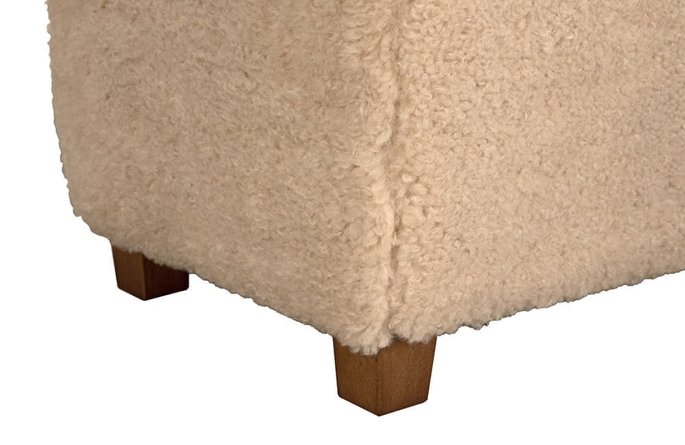 Pola Stool