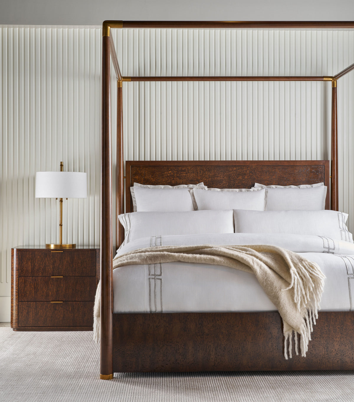 Kesden Poster King Bed - Beds by Theodore Alexander