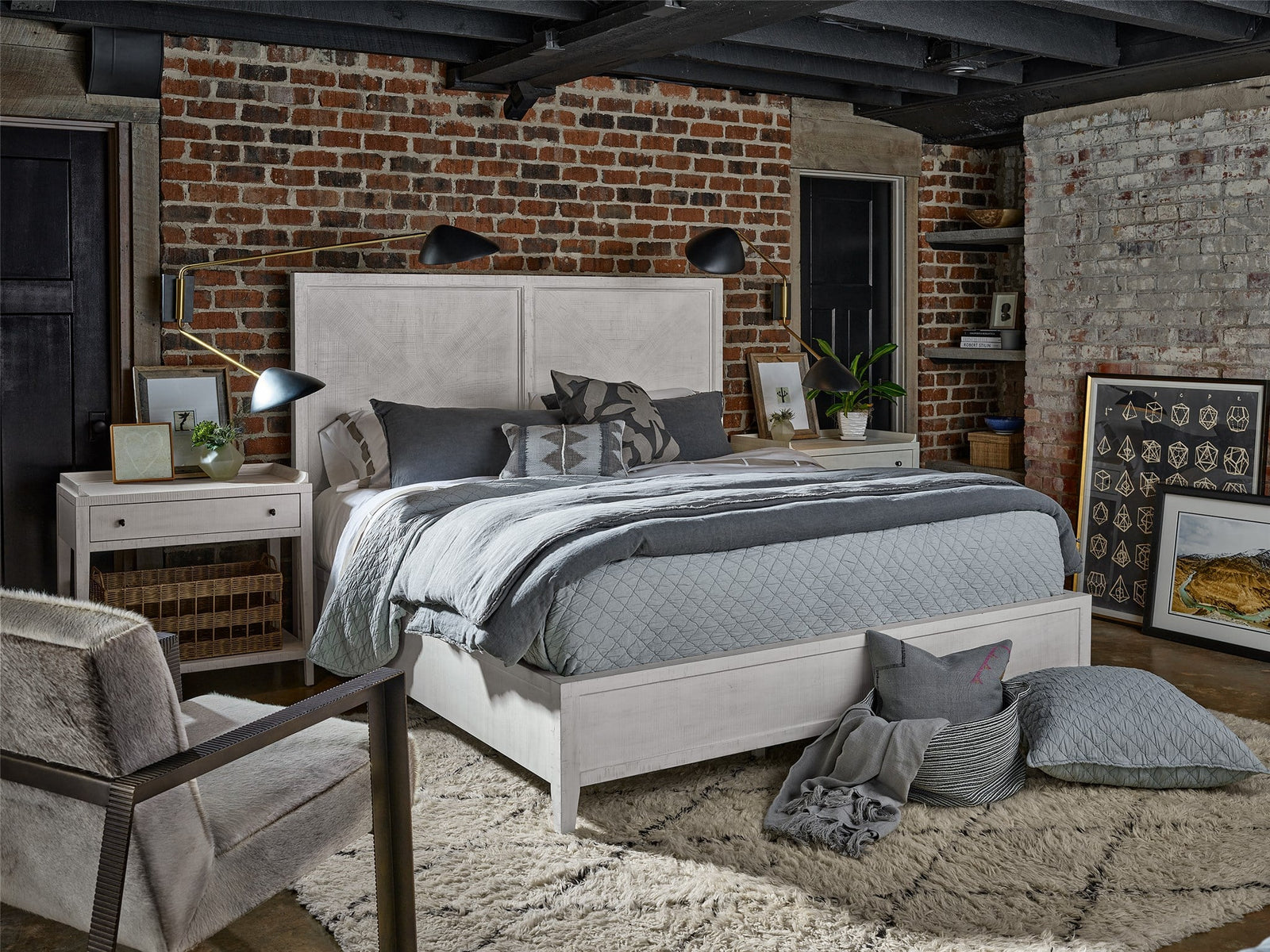 Modern Farmhouse Ames King Bed