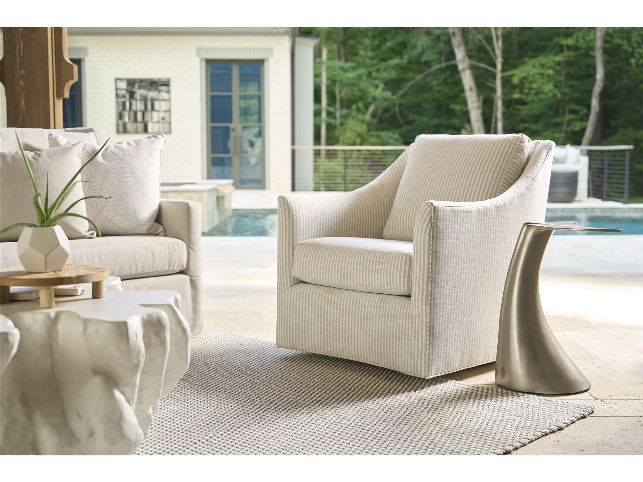 Walter Swivel Chair Outdoor - Special Order