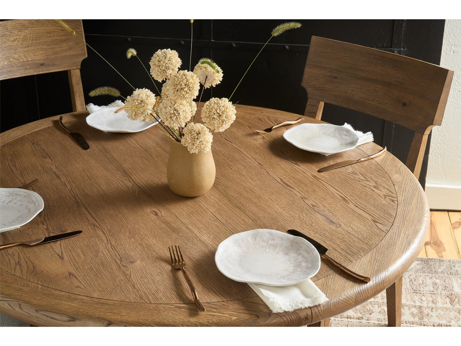 Griffith Park Sienna Round Dining Table