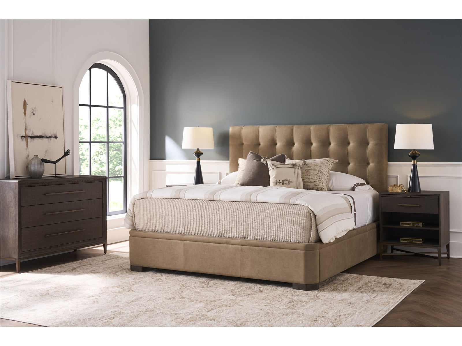 Montclair Montclair Upholstered Bed King