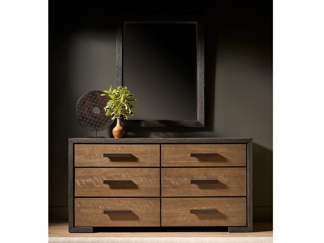 Modern Veil Dresser