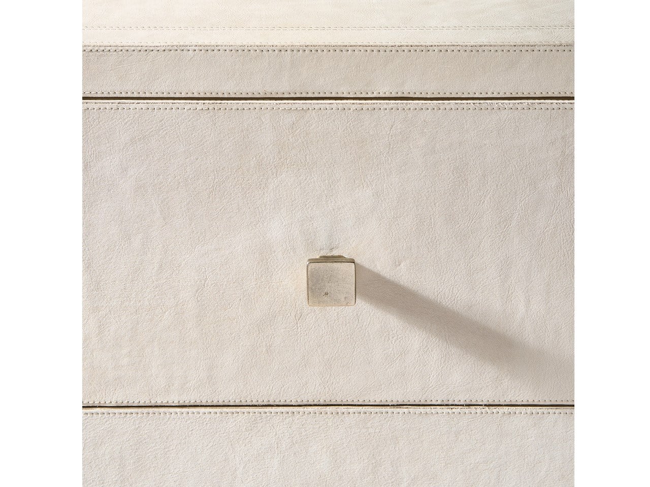 Modern Lira Dresser