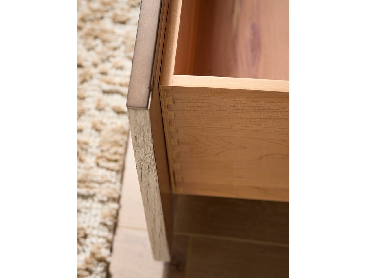 Modern Quartz Drawer Chest