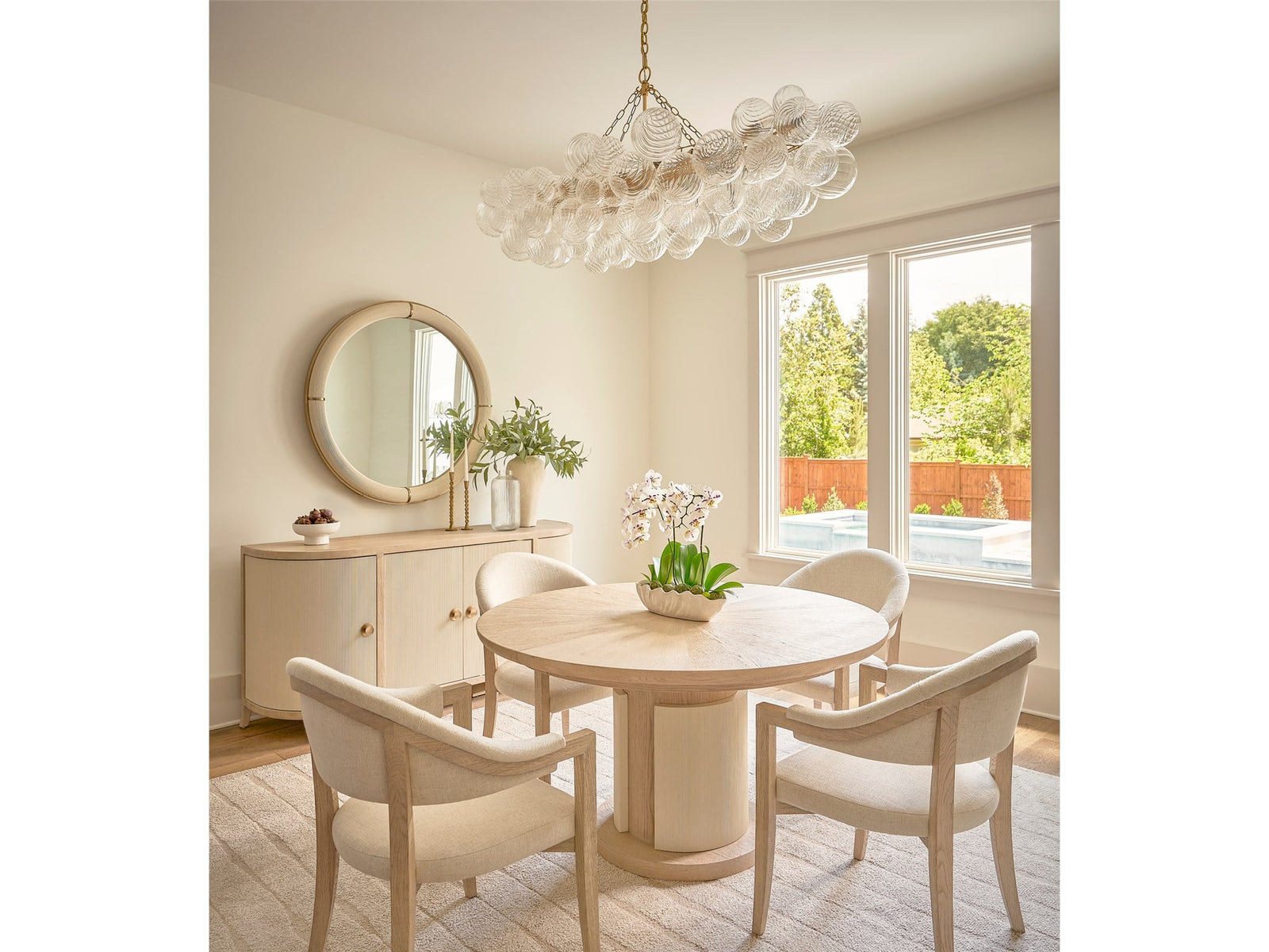 Velora Velora Round Dining Table