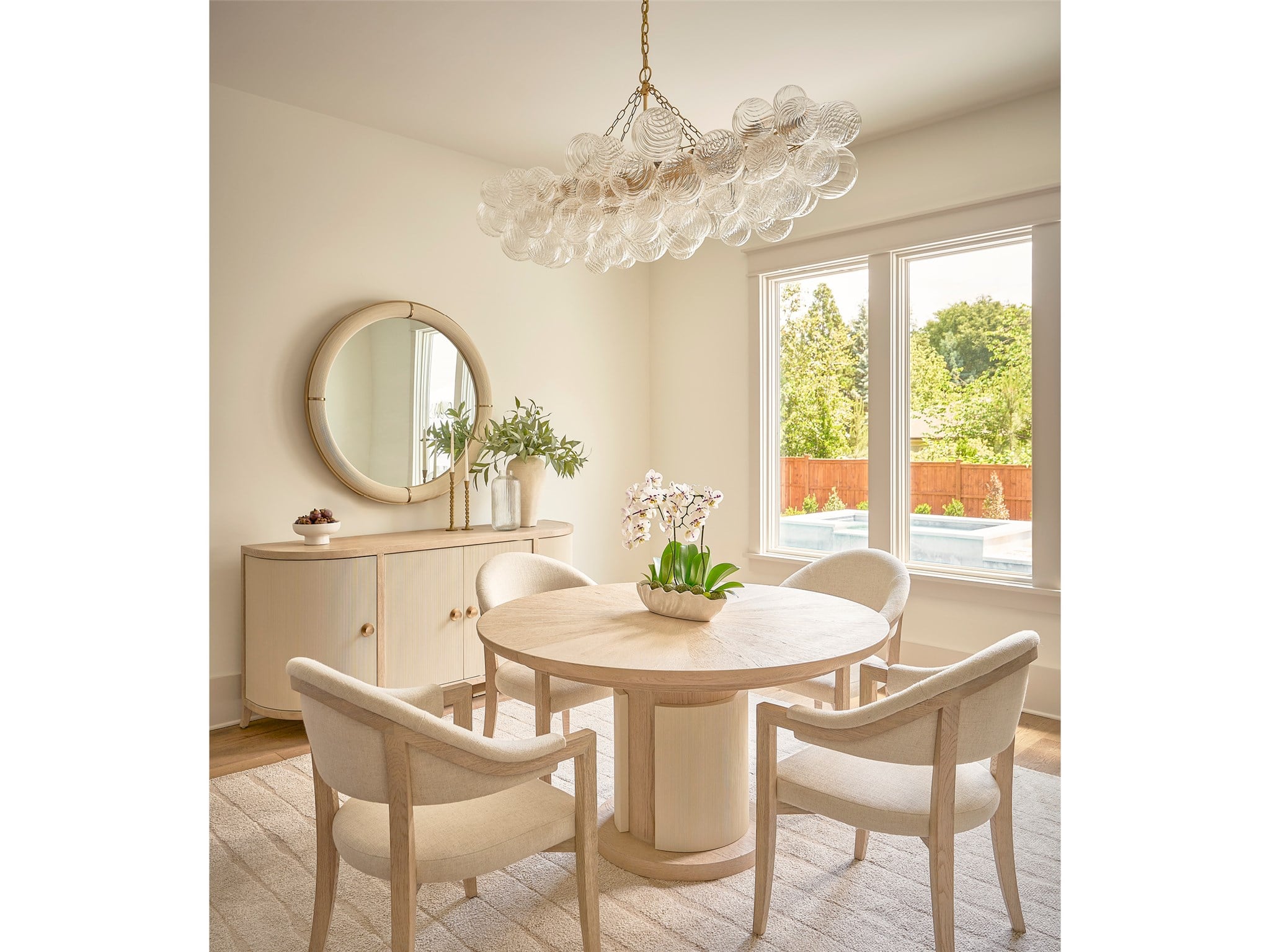 Velora Velora Round Dining Table