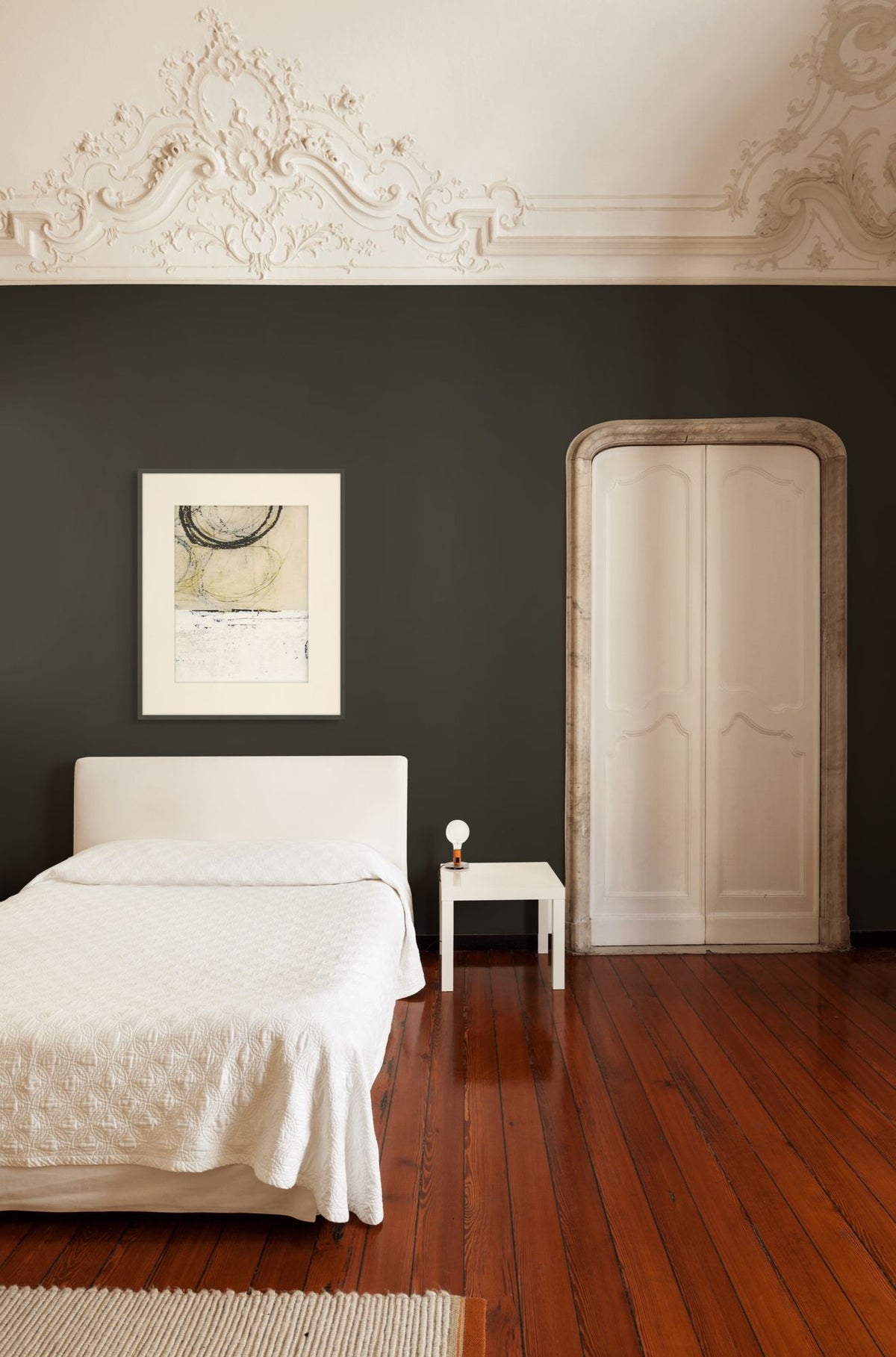Cashmere 3 in a room