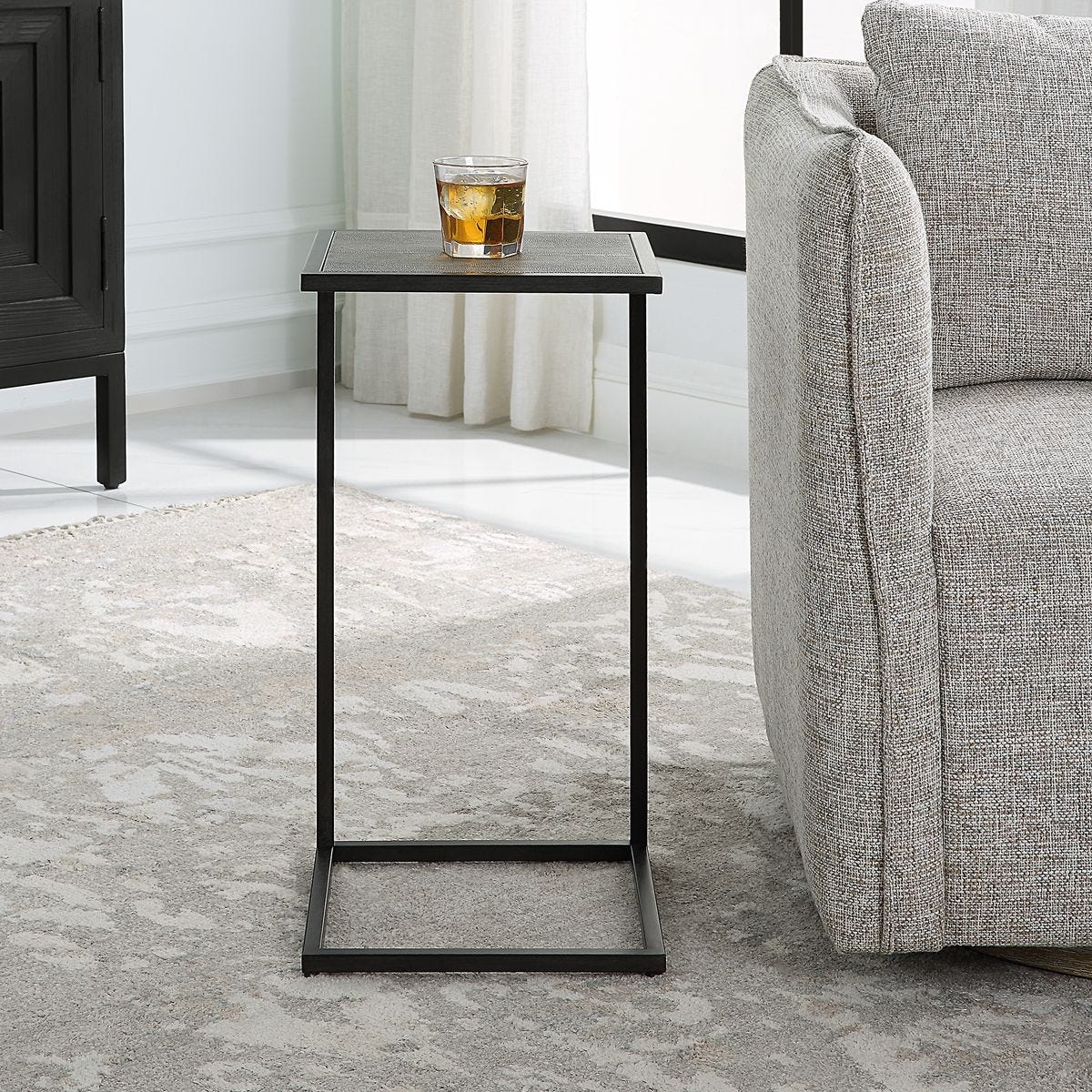 ACCENT FURNITURE