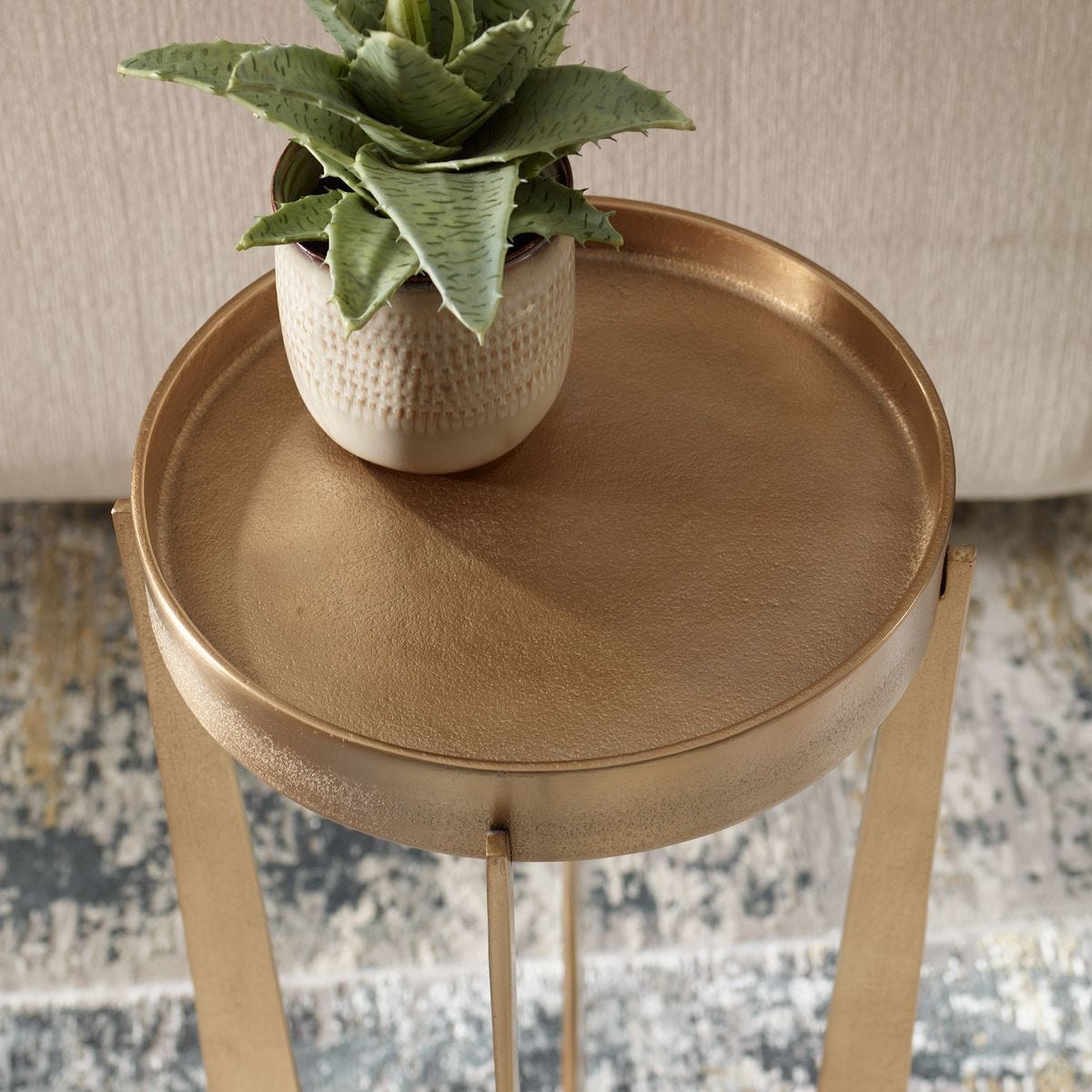 ACCENT FURNITURE