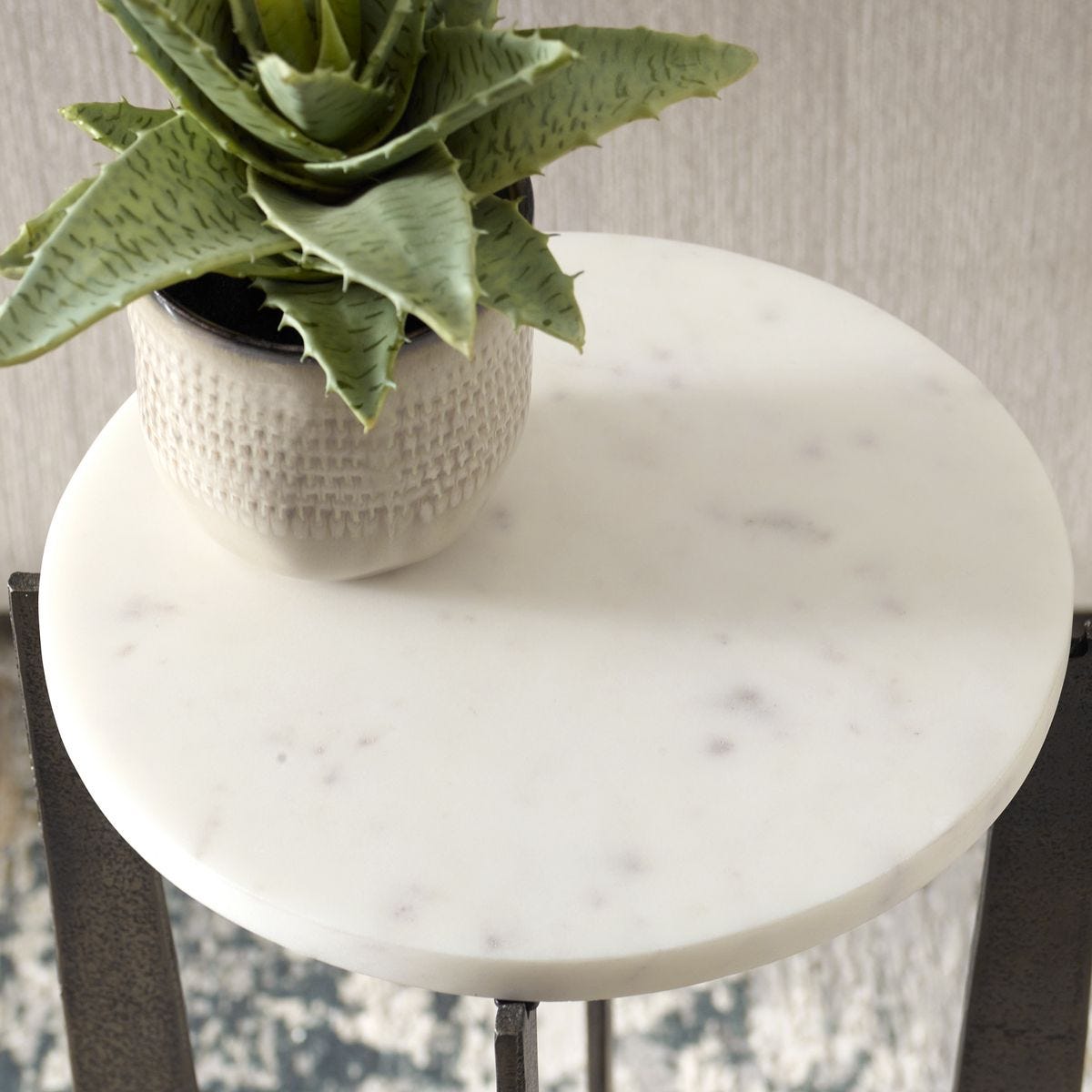 ACCENT FURNITURE