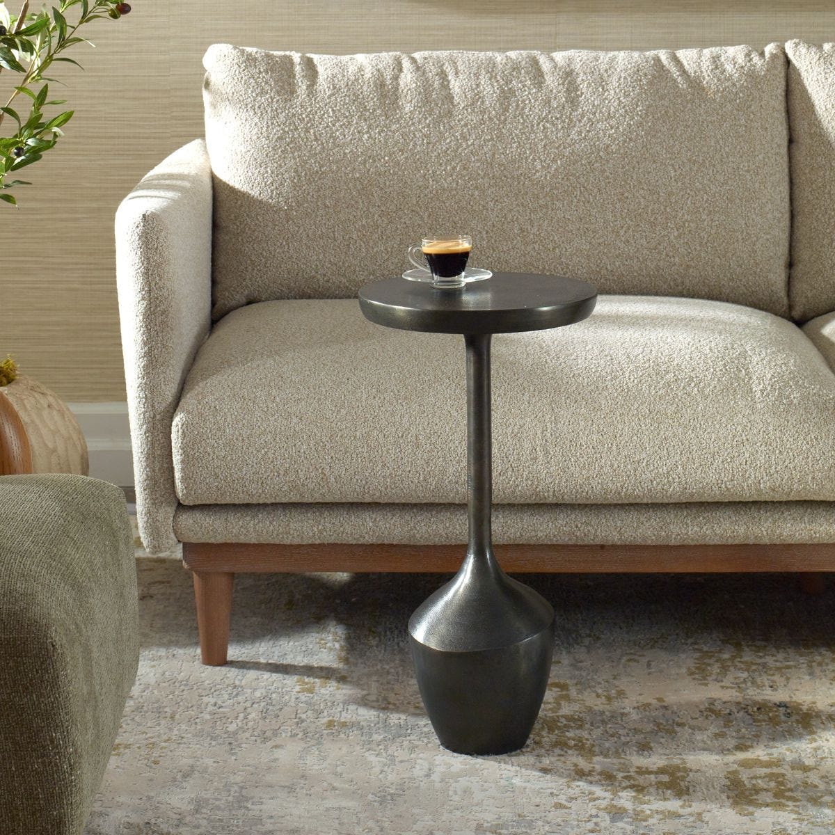ACCENT FURNITURE