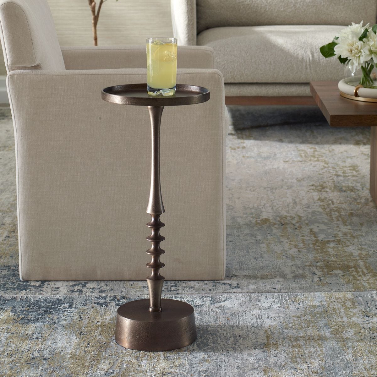 ACCENT FURNITURE