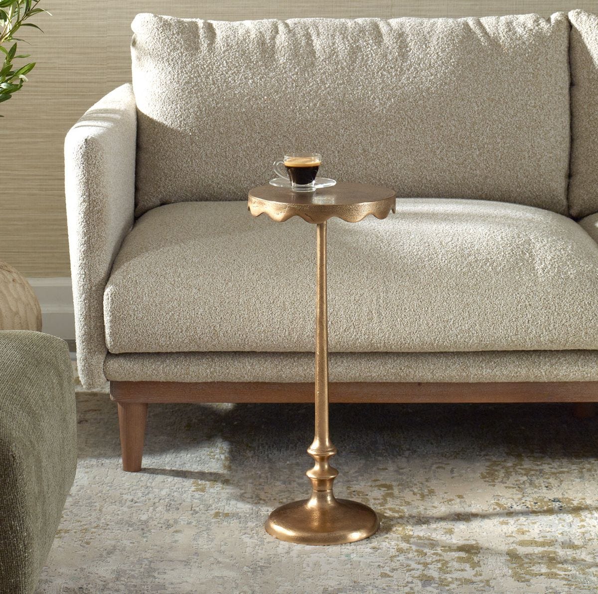 ACCENT FURNITURE