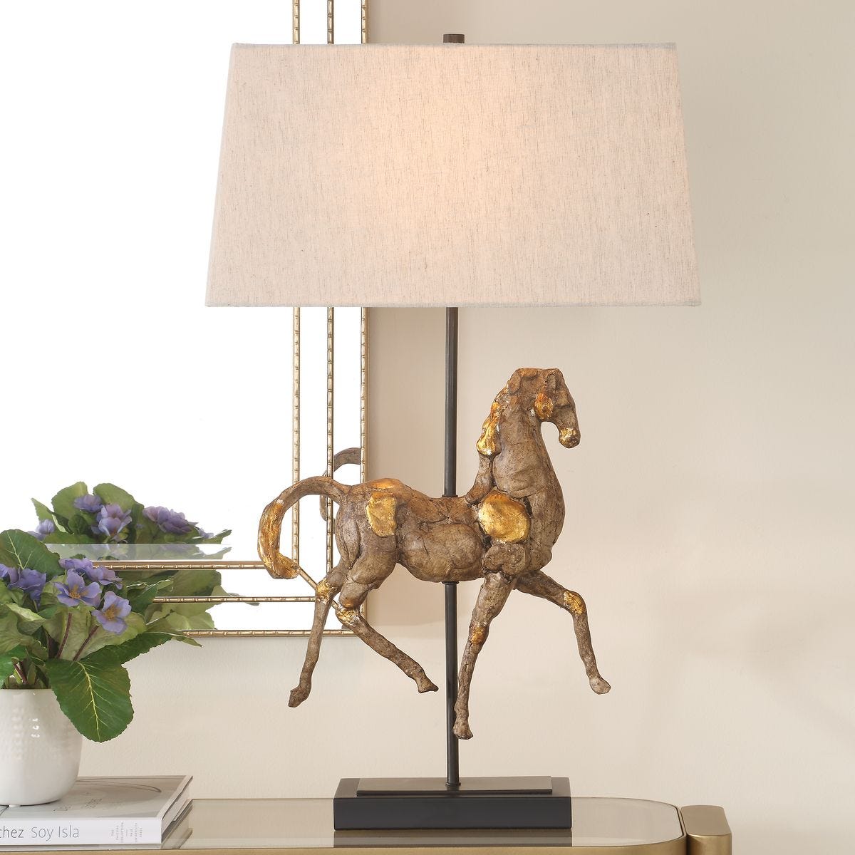 TABLE LAMP