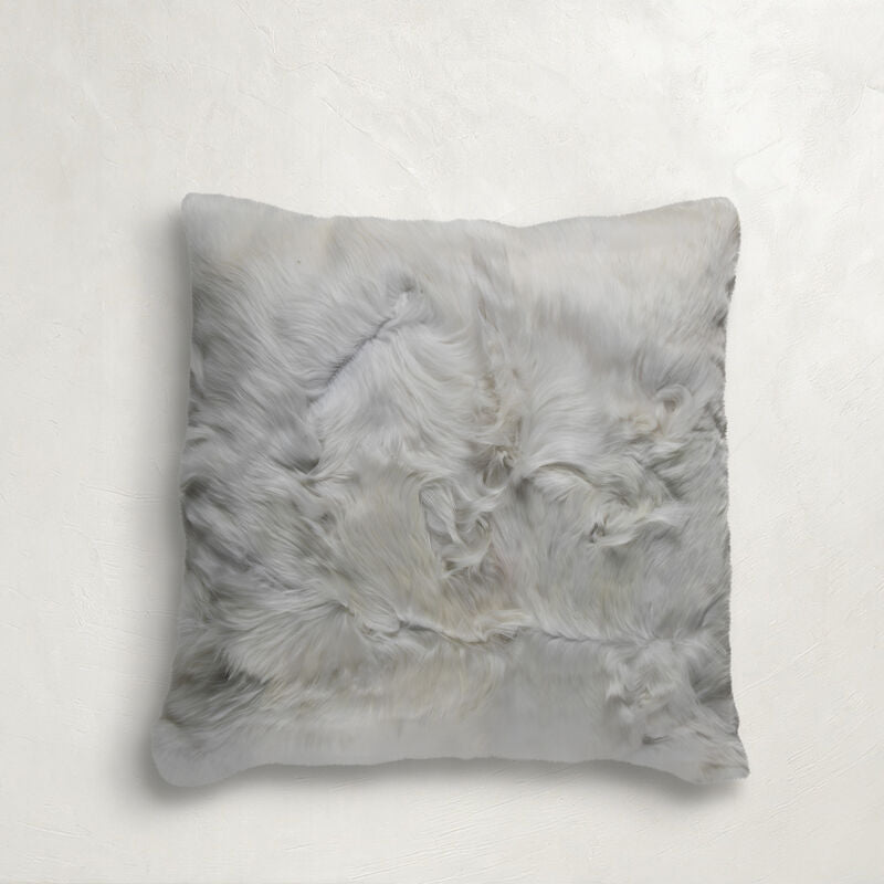 Alpaca Ivory Feather 20x20