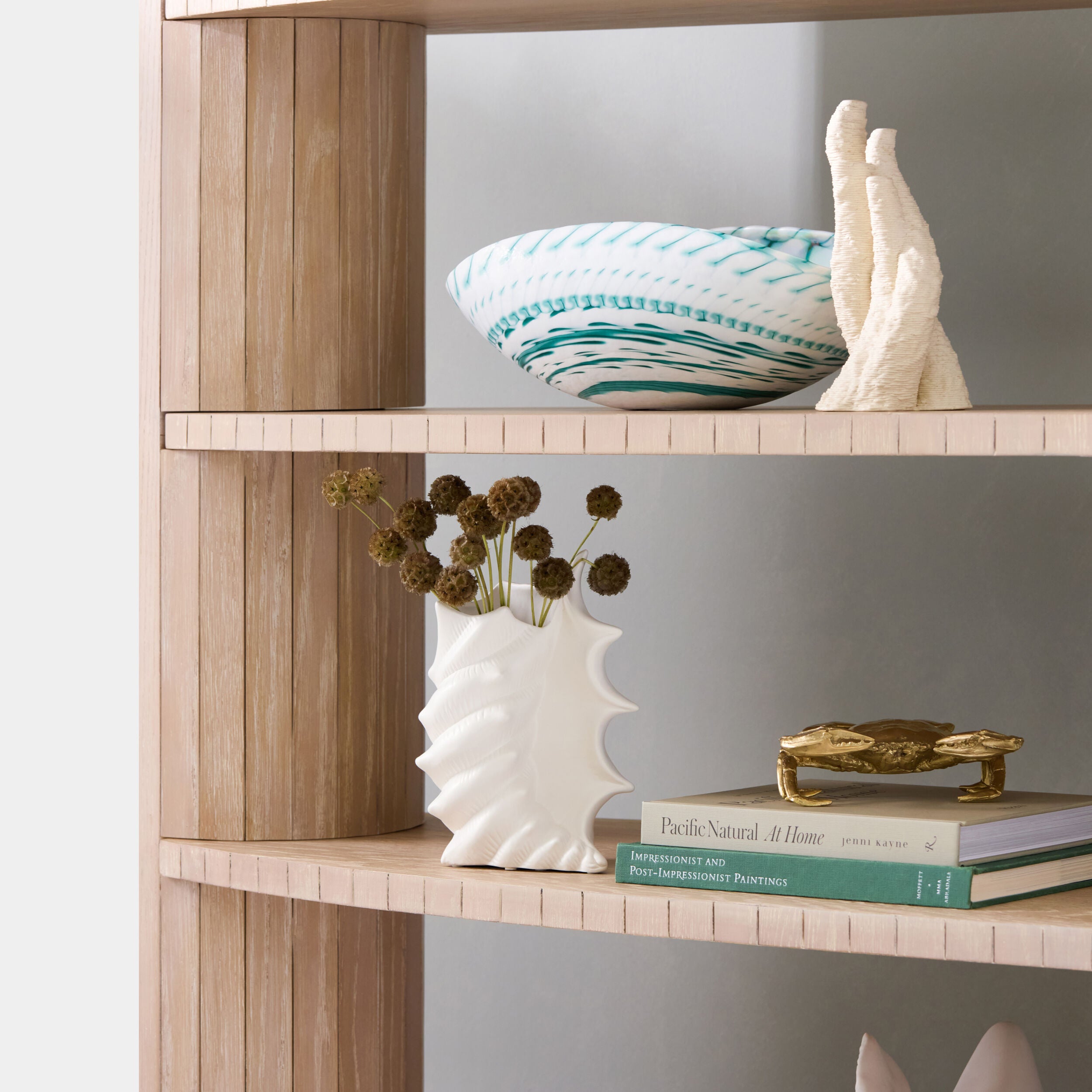 Luna Bookshelf
