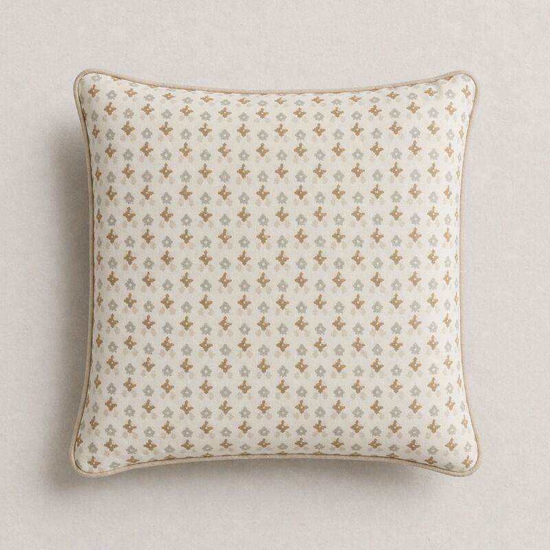 Petite Paisley Camel 24x24