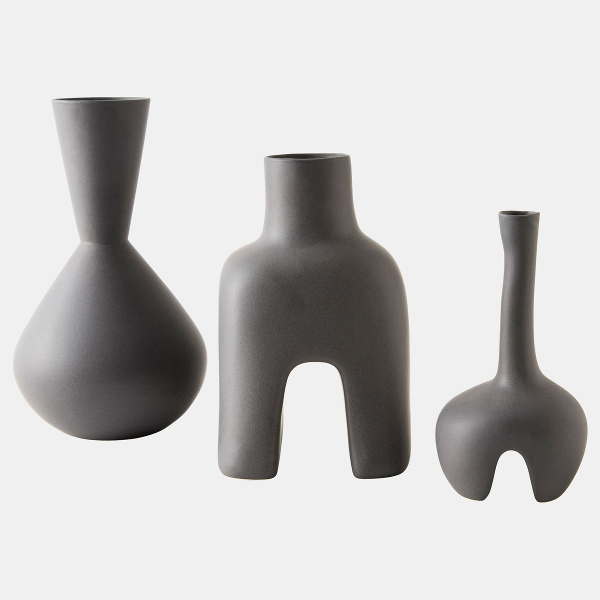 Adama Vase-Black-Squat