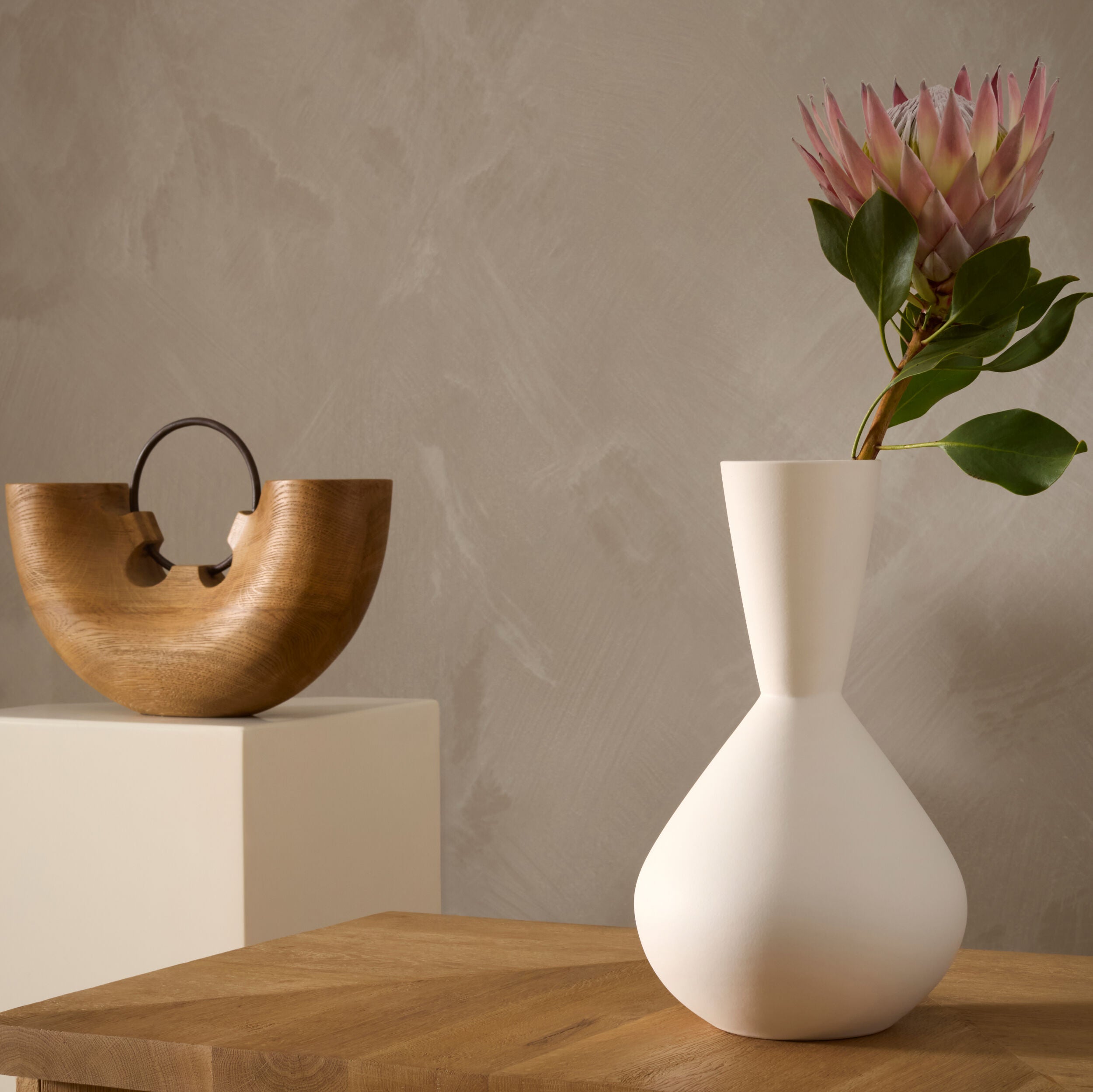 Adama Vase-White-Tall