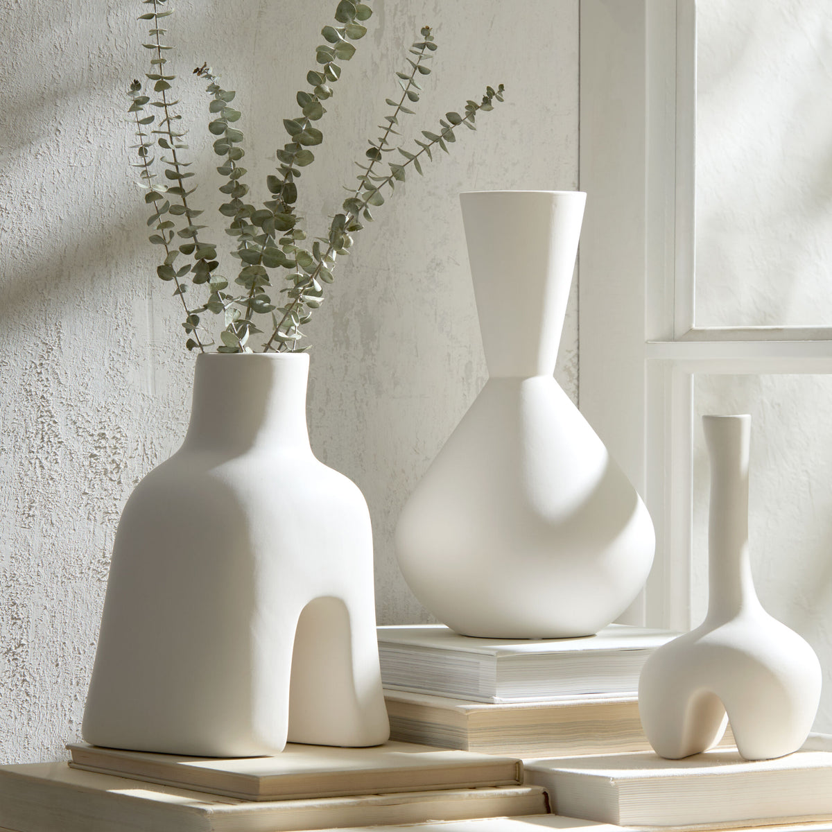 Adama Vase-White-Squat