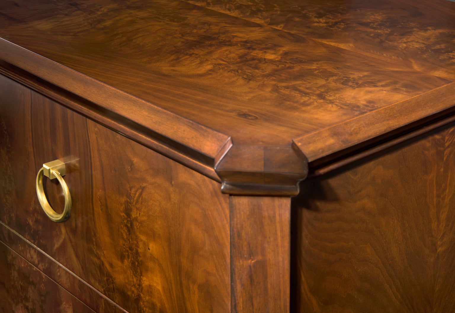Connery Commode