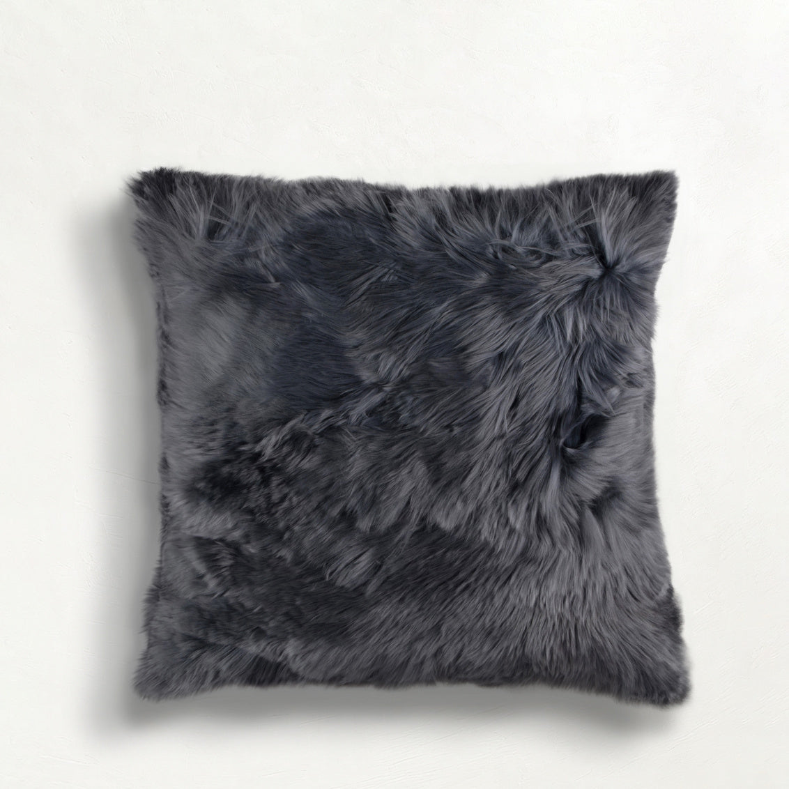 Alpaca Silver Feather 20x20
