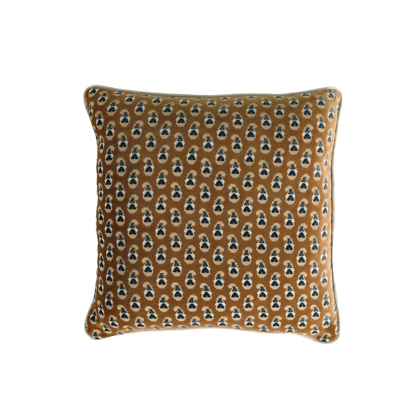 Petite Paisley Camel 22x22