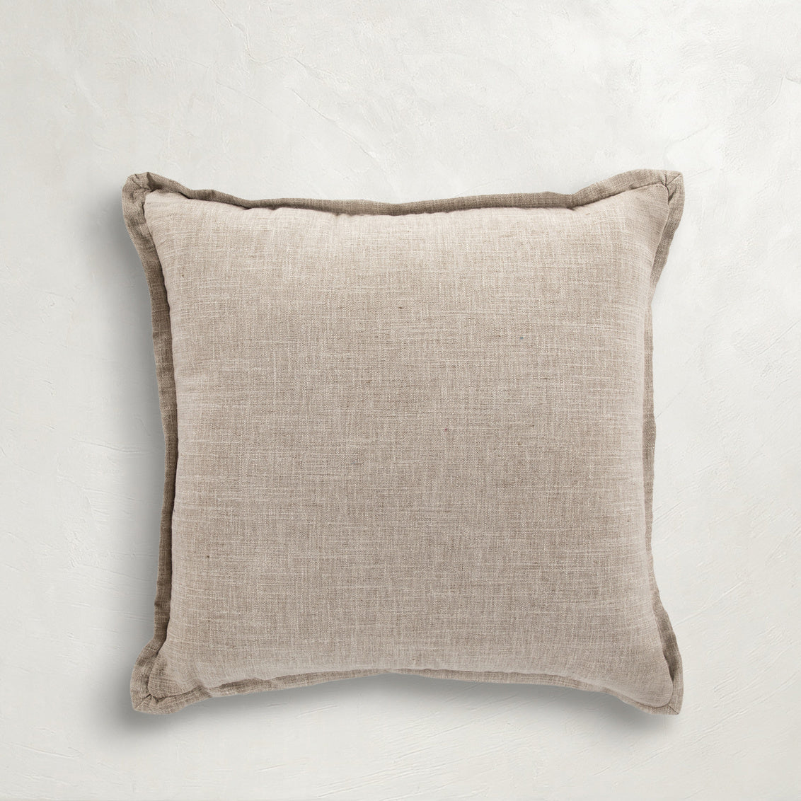 Strai Wheat Poly 20x20