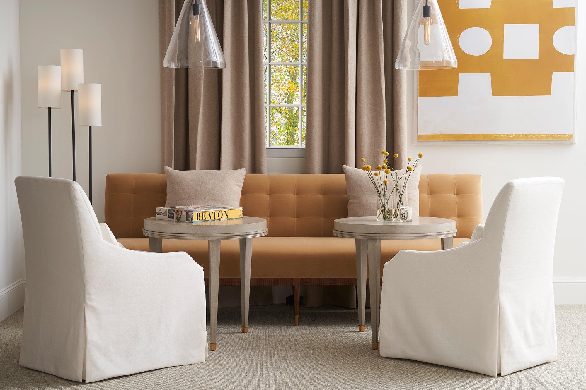 MOBILE ACCENT TABLE in Mahogany Veneers, Mahogany Solids - Hickory Chair