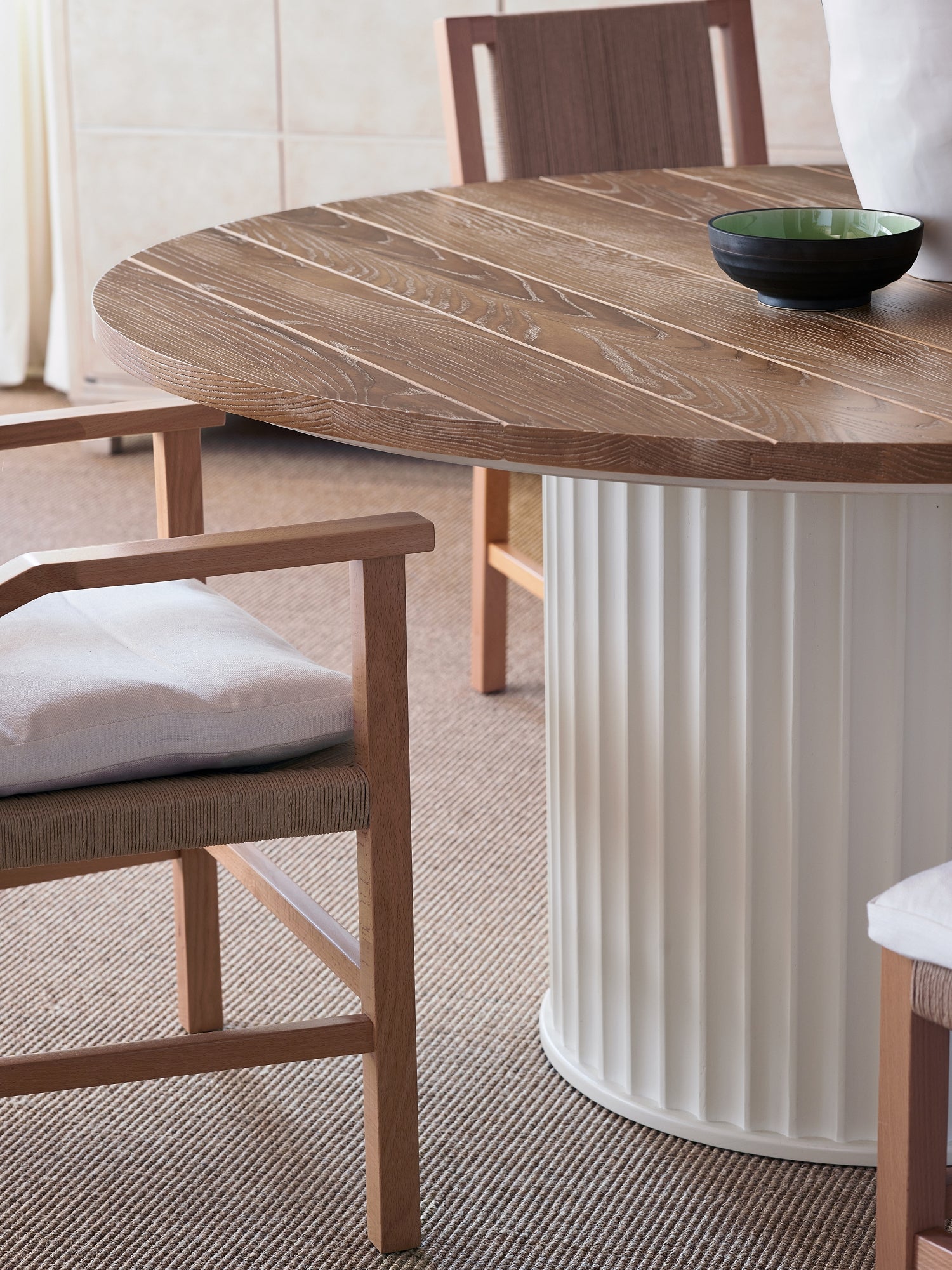 CAMPAGNE 60" ROUND TABLE TOP – Table Tops by Hickory Chair | Sutter & Vale