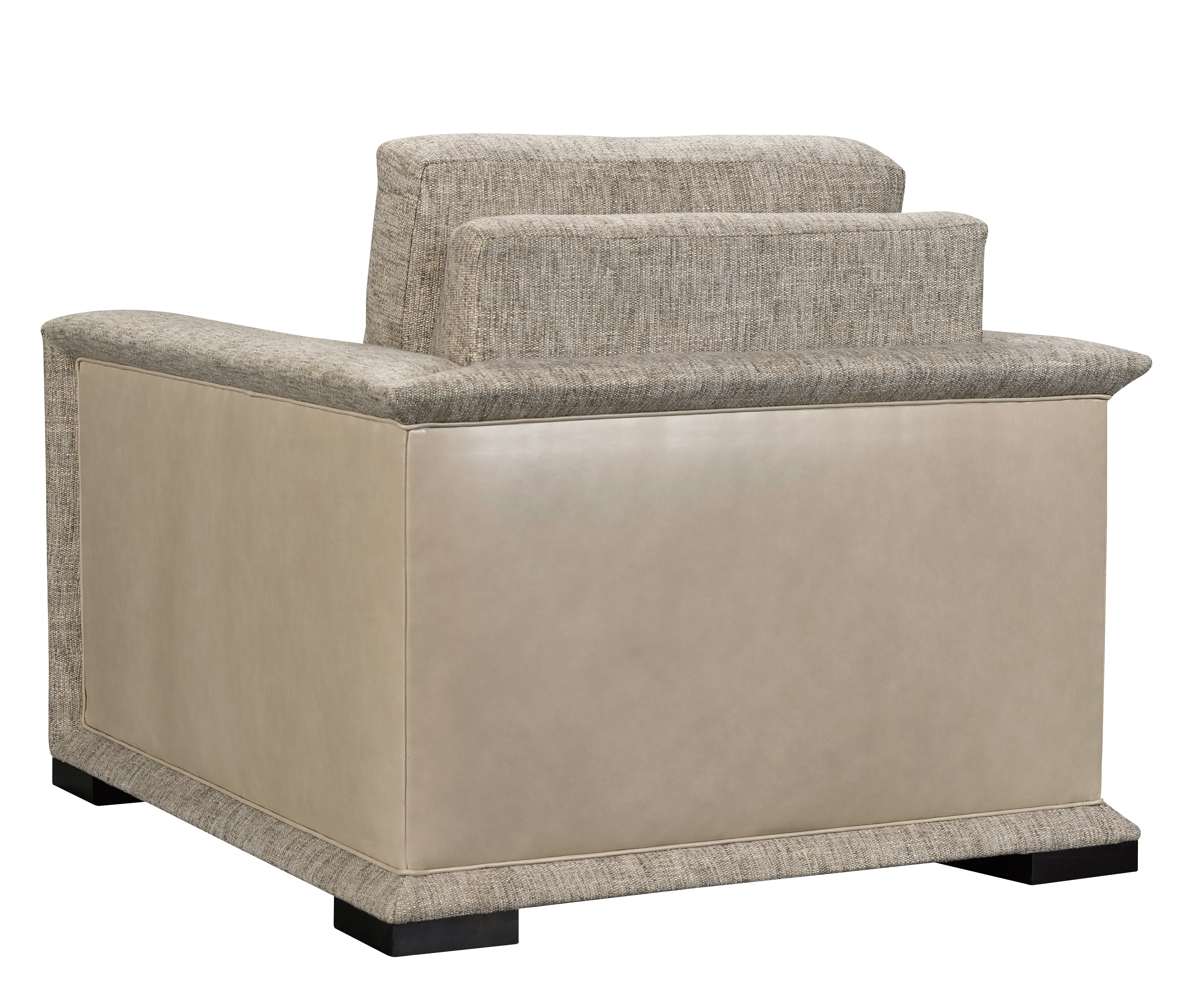 REGIS LOUNGE CHAIR
