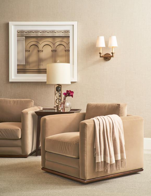 Marquesa Swivel Chair