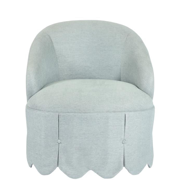 Queen Dorothy Stationary Chair