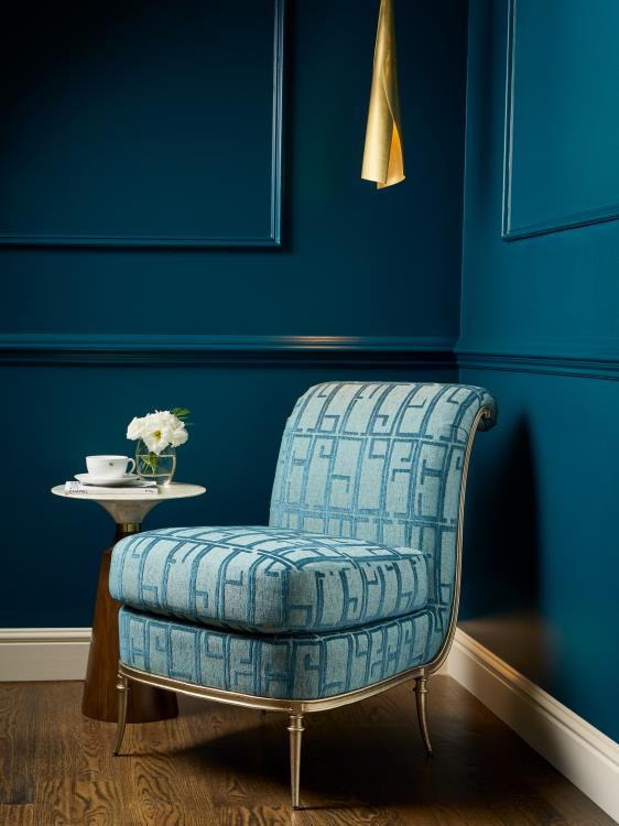 Léa Slipper Chair