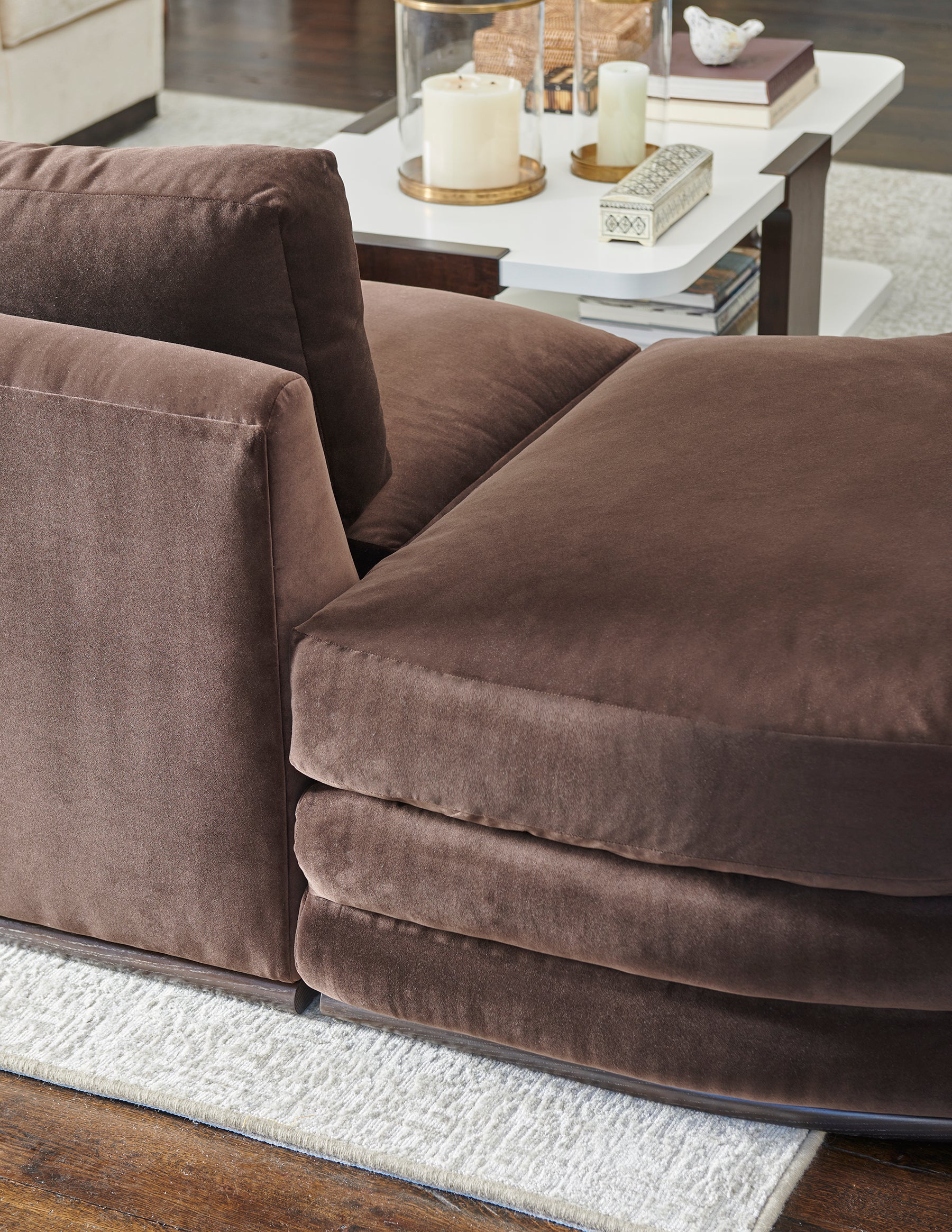 MARQUESA SECTIONAL CURVE CORNER W/OUT BACK in Ash Solids - Hickory Chair