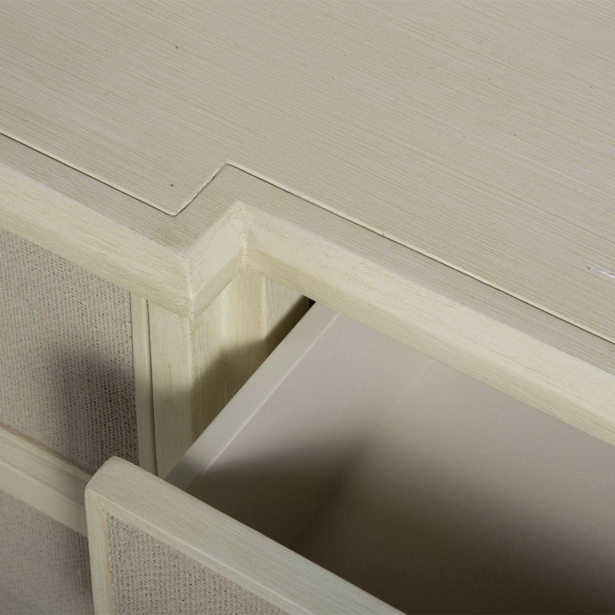 Leona Dresser - White