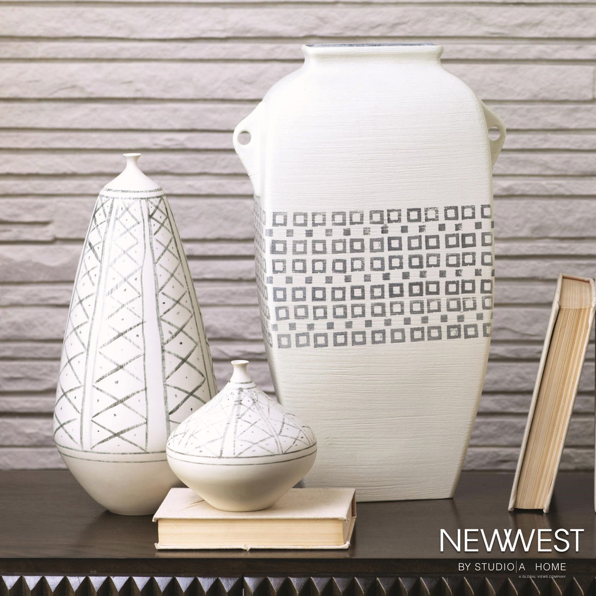 Grenz Vase-Hand Painted-Sm
