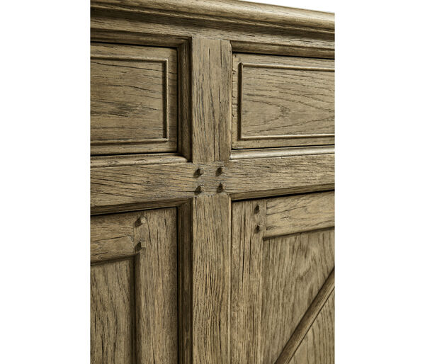 Eon Rustic French Server